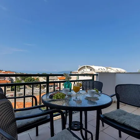 Urban Apartment Makarska